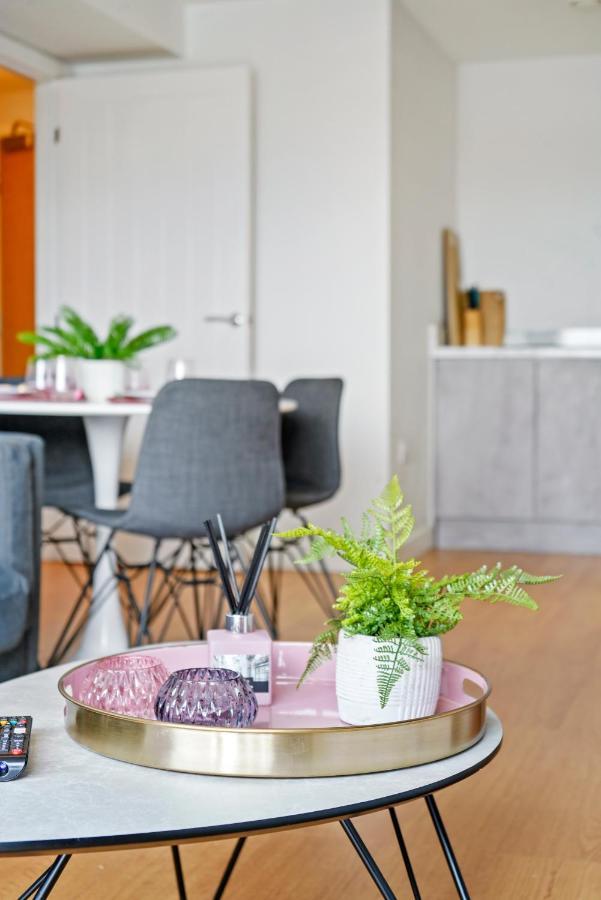 Stunning 2 Bedroom Apartment Leeds  Ngoại thất bức ảnh