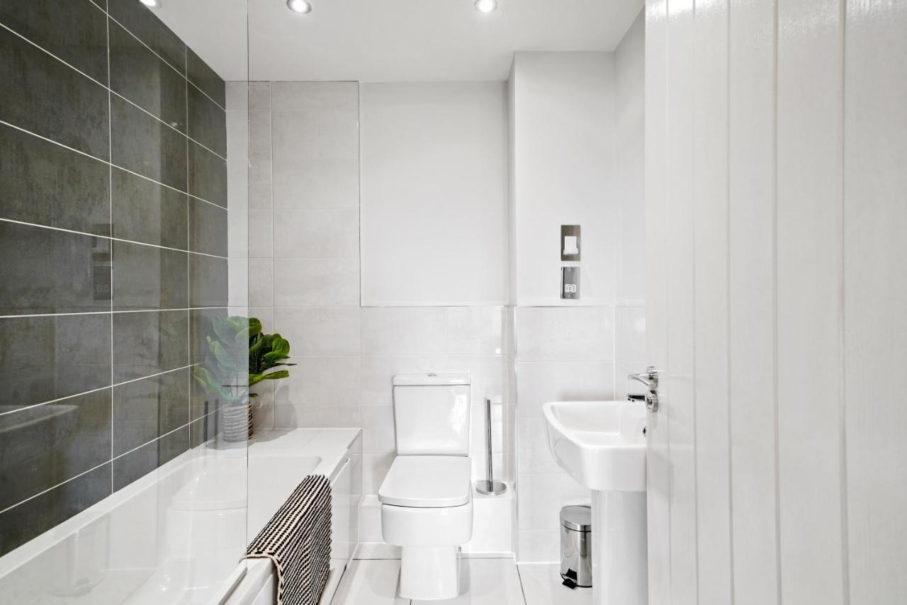 Stunning 2 Bedroom Apartment Leeds  Ngoại thất bức ảnh